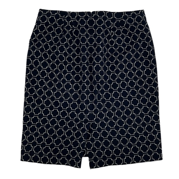 Talbots Blue White Geometric Pattern Back Slit Skirt Size 8 Women's - Picture 3 of 6